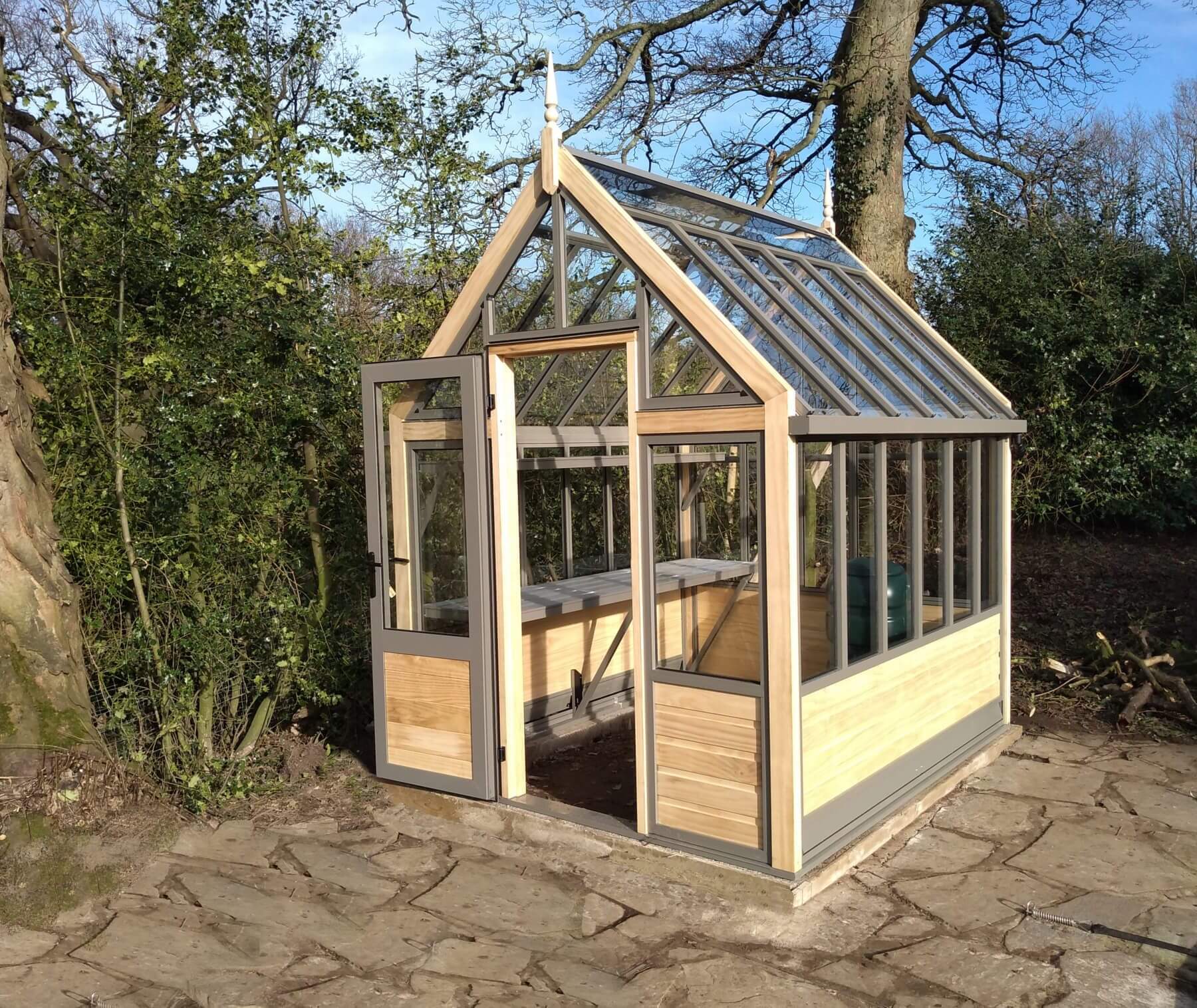 Small Victorian Wooden Greenhouse - Cultivar